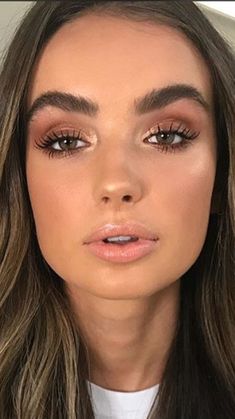 Makeup For Autumn, No Make Up Make Up Look, Bronze Makeup Look, Autumn Skin, Nye Makeup, Bronze Makeup, Bridesmaid Hair Makeup, Neutral Makeup, Stunning Makeup