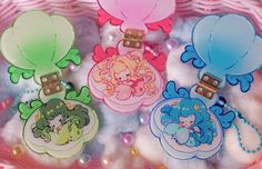 5 cm charm! Made from clear acrylic plastic. Each keychain comes with a pastel-keyring Final product don't have watermark. Acrylic Charm Ideas, Kawaii Interior, Blue Jellyfish, Pastel Girl, Color Palette Yellow, Acrylic Keychains, Artist Alley, Cadeau Photo, Steven Universe Fanart