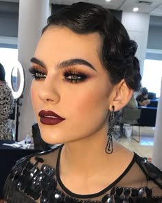 1920s Makeup Gatsby, 1920s Makeup Look, Great Gatsby Makeup, 1920 Makeup, Gatsby Makeup, Flapper Makeup, Trucco Glam, 20s Makeup, Maquillage Goth