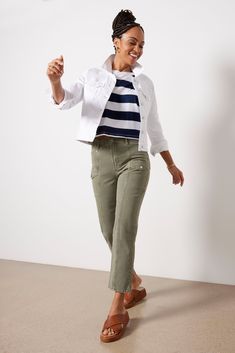 Elevate your utility collection with the Alexis Cargo pant from Paige. Crafted in a soft cotton twill fabric, these pants feature a high-rise fit, ankle length hems, two front cargo pockets, and classic pockets on the front and back. Inside Out Style, Fashion 101, Cargo Pant, Cargo Jeans, Fall Shopping, Twill Fabric, Tee Dress, Cotton Twill Fabric, Work Fashion