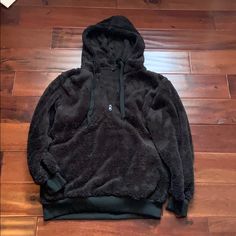 Nwot Black Sherpa Hoodie Black Cozy Outerwear With Kangaroo Pocket, Cozy Black Hoodie With Pockets, Black Cozy Sweatshirt With Pockets, Cozy Black Sweatshirt With Pockets, Cozy Black Fleece Hooded Jacket, Black Cozy Fit Hoodie For Winter, Cozy Fit Black Winter Hoodie, Cozy Fit Black Hoodie For Winter, Warm Black Hooded Jacket For Winter