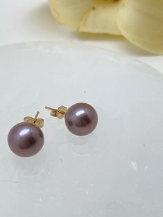 Elegant and timeless pearl studs with a pop of unique color! 14kt Gold Fill, Pistachio Tahitian and Edison Pearls Made in Hawaii Edison Pearls, Ocean Jewelry, Tahitian Pearls, Pearl Studs, 14kt Gold, Unique Colors, Pistachio, Bright Pink, Fresh Water