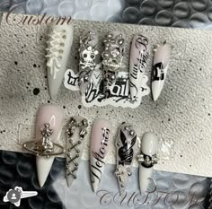 Punk Nails, Goth Nails, Grunge Nails, Pretty Gel Nails, Really Cute Nails, Bling Acrylic Nails, Press Ons, Square Acrylic Nails, Manicure Y Pedicure