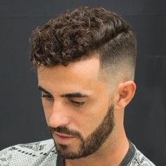 Top Haircuts For Men, Mens Hairstyles Curly, Men's Curly Hairstyles, Male Haircuts Curly, Curly Hair Fade, Textured Haircut, High Fade, Haircuts For Curly Hair, Mens Haircuts Fade