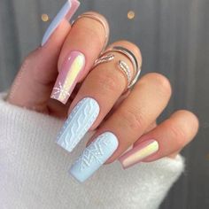 Blue White Winter Nails, Baby Blue Nails Winter, Light Blue Nails With Snowflakes, Nails Sweater Design, Winter Nails Acrylic Classy, Baby Blue Winter Nails, Sweater Nails Designs, Winter Nails Snowflake, Winter Nails Aesthetic