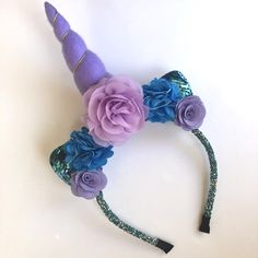 Super cute unicorn headband - 2 styles to choose from! Fits a child to an adult! Flower Unicorn, Glitter Headband, Happy Housewife, Glitter Headbands, Unicorn Headband, Purple Unicorn, Unicorn Horn, Shine Bright Like A Diamond, Headband Styles