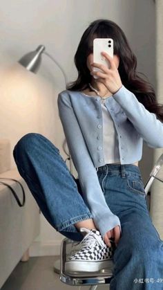 Simple Korean Outfits, Rok Midi, Sandal Tali, Korean Outfit Street Styles, Trendy Dress Outfits, Causal Outfits, Kpop Fashion Outfits, Feminine Outfit