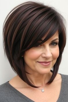 Bobs For Short Hair, Angled Bob Hairstyles With Bangs, Angled Bobs With Bangs, Inverted Bob Hairstyles With Bangs, Irish Hairstyle, Shoulder Hairstyles, Shoulder Length Bob Haircut, Shoulder Length Hairstyles, Hair Cut Guide