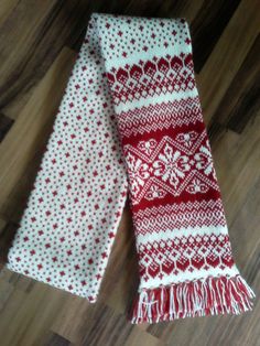 Stylish scarf knit from 100% wool. Lovely warm gift. Christmas winter scarf knitted jacquard in Scandinavian style. Size: width - 15 cm (5.90551) Length - 170 cm (66.9291) You can order any size. Choice of color - the base web, Pattern - Select the pattern color. I will answer all your questions. Thanks for visiting. Is pleased to knit for you. Galina Please visit my second shop - socks, socks, long socks, stockings https://www.etsy.com/shop/WoolMagicShop?ref=l2-shopheader-name Nordic Knitting, Knitting Scarf, Norwegian Knitting, Scarf Wool, Christmas Scarf, Stylish Scarves, Unisex Gift, Fair Isle Knitting, Women Christmas