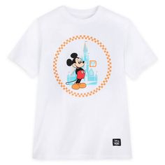 Brand New With Tags White Themed Mickey Mouse T-shirt, White T-shirt With Character Print For Disney Fan Events, White Retro Mickey Mouse T-shirt, Themed White T-shirt With Mickey Mouse, White Themed T-shirt For Disney Fan Events, White T-shirt With Cartoon Print For Disney Trips, Themed White T-shirt For Disney Fan Events, White T-shirt For Disney Trips In Summer, White Cartoon Print T-shirt For Disney Trips