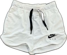 Trendy White Sports Bottoms, White Sportswear Shorts For Leisure, Nike Casual White Bottoms, White Fitted Leisure Bottoms, Nike White Leisure Bottoms, Nike Air Shorts, Shorts Nike, Nike White, Jacket Brands