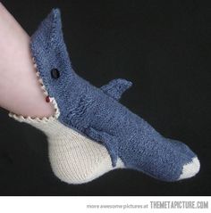 Sukienki Maksi, Shark Socks, Shark Slippers, Shark Week, Crazy Socks, Sock Patterns, Cute Socks, Slipper Socks, Cool Socks