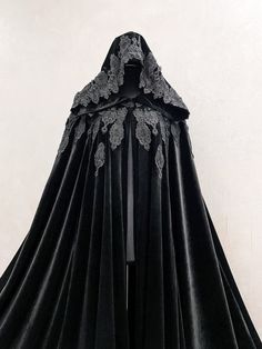 Vampire Cloak, Wizard Fashion, Velvet Cloak, Long Cloak, Black Cloak, Halloween Clothes, Long Cape, Fest Outfits, Black Cape