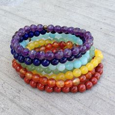 Buddhist Jewelry, Stack Bracelets, Om Charm, Men's Bracelets, Yellow Jade, Les Chakras, Beading Ideas, Chakra Jewelry, Mala Bracelet