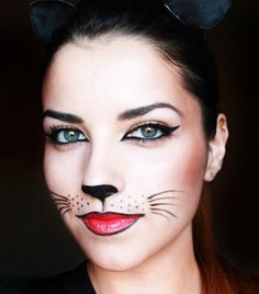 Catwoman Makeup, Cheap Halloween Costumes Diy, Cat Face Makeup, Cheap Halloween Diy, Make Up Diy, Cat Halloween Makeup, Halloween Make-up Looks, Cat Women, Pretty Halloween