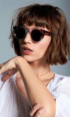 Κούρεμα Bob, Penteado Cabelo Curto, Short Hair With Bangs, Hair Envy, Grunge Hair, Hair Today, Hair Dos, Hair Day, Hairstyles With Bangs