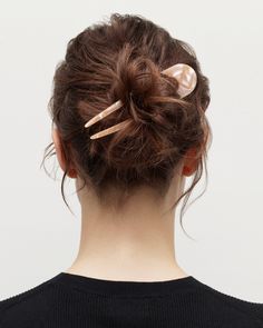 A classic French hair pin, hand-sculpted in fine Italian acetate. Recommended for all hair textures. Effortless Updo, French Pin, Media Cola, French Hair Pin, Taylor Tomasi Hill, Thick Wavy Hair, Hoop Charms, Long Red Hair, Half Updo