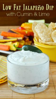 Low Fat Jalapeño Dip with Cumin & Lime - simple, creamy & delicious! Healthy Dip For Veggies, Low Fat Appetizers, Jalapeno Dip Recipes, Healthy Veggie Dip, Dip For Veggies, Jalapeño Dip, Healthy Party Appetizers, Healthy Dip, Tortilla Chip Recipe