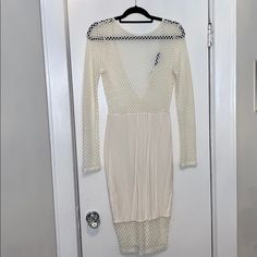 Never Worn Very Stretchy Dress White Sheer Midi Length Dress, Dressy White Midi Mini Dress, Chic Long Sleeve Mesh Dress For Summer, White Mesh Dress For Evening, Summer Long Sleeve Mesh Cocktail Dress, Chic Sheer Midi Dress For Spring, Chic Long Sleeve Mesh Dress For Spring, Chic White Sheer Midi Dress, Chic White Mesh Dress For Evening