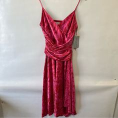 Vintage Adrianna Papell Boutique Evening Dress Pink Silk Dress Nwt Women’s Size 8 A Small Spot On The Waist Fabric But Can Be Folded Over So It Isn’t Noticeable. Please See Measurements In The Photos Lined Summer Dress For Dinner, Summer Lined Dress For Dinner, Summer Dinner Dress, Lined, Pink Summer Dinner Dress, Summer Dinner Dresses, Lined, Pink V-neck Dinner Dress, Pink Ruched Dress For Dinner, Knee-length Summer Dress For Dinner, Knee-length Summer Dinner Dress