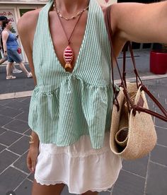 #summer#summeroutfits #outfit #outfitinspo #summerstyle#southoffrance #mallorca #tops#tan Scandinavian Coastal, Spain Outfit, Trendy Outfit Inspo, Summer Blouse, Fall Fashion Outfits, Aesthetic Outfits, Everyday Outfits, Matcha