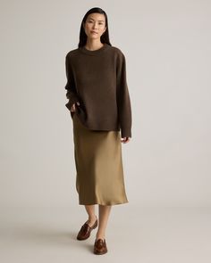 It's our classic crewneck sweater, supersized. With an extra-slouchy boyfriend fit, our cozy Mongolian Cashmere Oversized Crewneck Sweater is the quietly luxurious layer you've been looking for. We've upgraded it to be smoother, cozier, and more substantial than ever, with less pilling. Crafted in an indulgent medium-gauge cashmere knit with a wide-ribbed neckline and cuffs, it's the ultimate in coziness.  | Quince | Women's Mongolian Cashmere OverSized Crewneck Sweater in Brown, Size Large Quince Cashmere Sweater, Quince Cashmere, Reformation Sweater, Womens Cashmere Sweater, Late Fall Outfits, Mom Fits, Wardrobe Styling, Plush Yarn, Early Winter