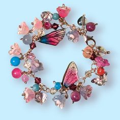 Ouuuu pretty colors Fairy Bracelet, Fairy Bracelets, Handmade Jewelry Tutorials, Pretty Colors, Pretty Colours, Jewelry Tutorials, Charm Bracelets, Arm Band, Jewelry Bracelets