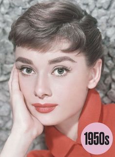 The 1950s: Winged Eyeliner Eye Makeup Trends, Minimalist Beauty Routine, Natural Beauty Secrets, Winged Eyeliner Tutorial