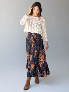 Hanna Convertible Maxi Skirt - Navy Red Bouquets-view 1 Red Bouquets, Natural Life, Style Mistakes, Bohemian Clothes, Outfit Casual, Outfits Casuales, Modest Outfits, Skirt Outfits