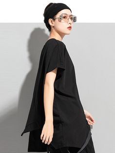 Sku CY-!104128 Material >50%Cotton Style Irregular clipping , Short Sleeves Feature Asymmetric , Split-joint , Zipper Neckline Round-neck Occasion Going out , Casual , Urban , Stylish Selection Seasons Summer Type T-Shirts Tops Color BLACK Size One_size Please consult the size chart we provide for this item's measurements to help you decide which size to buy.Please note: There may be 1-3cm differ due to manual measurement. CMINCH Bust Shoulder Length Sleeve Opening One_size 132 71 66-80 44 Black T Shirt, Shoulder Length, Cotton Style, T Shirt Top, Black Tshirt, New Dress, Black Color, Shirts Tops, Jumpsuit Romper