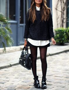 Ankle Boots Skirt, Shorts Styling, How To Wear Ankle Boots, Rok Mini, Walking Down The Street, Pullover Outfit, Looks Black, Business Outfit, Mode Inspo