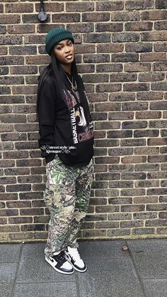 Personal Closet, Streetwear Fits, Tomboy Outfits, Tomboy Style Outfits, Camo Pants, Streetwear Style, Streetwear Fashion Women, Cute Swag Outfits, Urban Wear