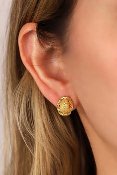 22k Solid Gold Embroidered Oval Earrings, Elegant Oval Stud Earrings, Yellow Gold Latch Back Earrings, 60th Birthday Gift * Earrings height: 14 mm * Earrings width: 12 mm * Earrings weight: Approx. 3,57 gr * There may be 10% -) deviation margin in the weight of the products. * Temiroglu Gold products are real solid gold. It is definitely not gold plated, not gold filled. * All products are presented to you in high quality jewelry boxes. * Depending on your request, we can provide delivery in the form of a gift package. Express Shipping Process    * United States: 4-6 business days    * Canada: 4-6 business days    * Australia: 4-6 business days    * UK: 4-6 business days    * Worldwide: 2-7 business days Please contact us if you have any questions or any suggestion, and also if you have a Luxury Gold Oval Clip-on Earrings, Luxury Oval Clip-on Earrings For Anniversary, Yellow Gold Oval Clip-on Earrings For Anniversary, Gold Oval Hallmarked Clip-on Earrings, Luxury Yellow Gold Oval Clip-on Earrings, Gold Oval Cabochon Earrings For Anniversary, Luxury Oval Yellow Gold Clip-on Earrings, Gold Clip-on Jewelry With Oval Cabochon, Hallmarked Oval Earrings