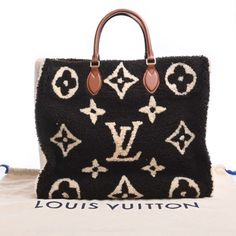 LOUIS VUITTON Monogram Teddy On the Go GM 2WAY Handbag M55420 Brown/Ivory Women'sBrand: Louis VuittonGender: WomenColor: Brown, IvoryHardware color: GoldComes with: Dust bagDelivery 5-8 or 10-15 working days Please note that during high season and Sale period, delivery times may be affected We accept payment with a Credit card, Debit card, or PayPal. Louis Vuitton Onthego Tote, Louis Vuitton Onthego, Sac Louis Vuitton, Giant Teddy, Louis Vuitton Limited Edition, Louis Vuitton Totes, Teddy Fleece, Handbags Online, Vuitton Bag