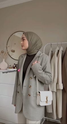 Summer Teacher Outfits, Islamic Girl, Hijab Chic, Hijabi Fashion, Hijab Dress, Fashion Hacks Clothes