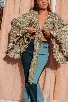 3-way Bell Sleeve Tie Front Hippie Boho Wrap Top, 70s Style Clothing, Vintage Silk Retro Eco Top, Flare Sleeve Aesthetic, Free Spirit Style - Etsy 70s Style Clothing, 60s Outfit, Sleeve Aesthetic, 70s Inspired Fashion, 70s Outfits, Free Spirit Style, Clothing Vintage, Clothing Details, 70s Style