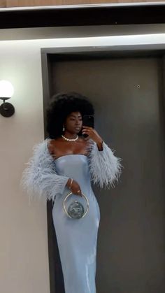 Afro Glam Fashion, Pearl Outfits Aesthetic, Pearls Photoshoot Black Woman, Blue Dress Birthday Outfit, Cult Gaia Aesthetic, Gala Outfit Ideas Classy, Black Dress With Pearls Necklace, Blue Outfit Black Women, Blue Girly Aesthetic