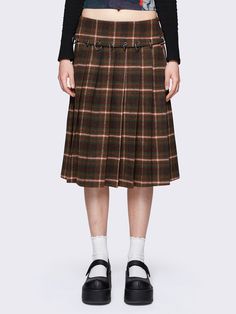 Turn heads with our plaid flannel pleated midi skirt, featuring a daring front split and edgy ring piercing details on the waist. Perfect for a vintage grandpacore look with a bold retro twist, shop now this check skirt at Minga London! Brown Plaid Flannel, Flannel Blazer, Class Dismissed, Plaid Midi Skirt, Minga London, Pleated Skirt Outfit, Check Skirt, Tumblr Outfits, Boring Clothes