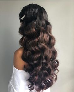 Whimsical Wonders: A Mesmerizing Collection of Ethereal and Elaborate Hairstyles for Modern Girls Embracing Elegance, Creativity, and Individuality Long Hair Wedding Styles, Prom Hairstyles For Long Hair, Wedding Hair Inspiration, Bridal Hairstyles, Hair Braids, Long Wavy Hair, Prom Hairstyles, Summer Weddings