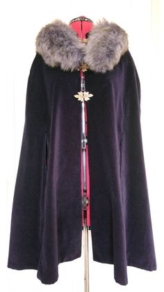 Ladies Velvet Cape, with detachable faux fur Collar. Featuring Bronze leaf clasps (for closing). The Cape is fully lined. Size is small to medium. UK 8-12. Cape Fashion, Velvet Cape, Fur Cape, Hooded Cape, Hand Felted, Faux Fur Collar, Fur Collar, Fur Collars, Cloak