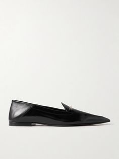 Modeled after the sharp lines of stilettos, Victoria Beckham's 'Morsetto' loafers have chic pointed toes. They're crafted from smooth leather and embellished with a slim, gold-tone bar across the vamps. Style yours with floor-skimming wide-leg pants. Floral Dresses Short, Boot Pumps, The Vamps, Flat Sneakers, Victoria Beckham, Jeans Dress, Denim Fashion, Loafer Shoes, Smooth Leather