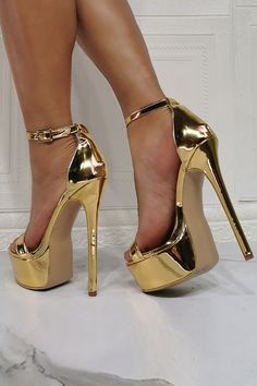 Complete your prom night look with the perfect prom shoes, this pair of shoes are suitable for wedding party, cocktail, prom and any other formal occasions. Gold Stiletto Heels, Gold Stilettos, Heels Prom, Sandals High Heels, Elegant High Heels, Ankle Strap Block Heel, Elegant Heels, Gladiator Heels