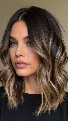 Stylish Lob Haircuts with Balayage for Caramel Balayage Long Bob 👸 Straight Lob Balayage, Brunette Lob With Balayage, Lob With Partial Highlights, Brunette Lob With Babylights, Subtle Balayage Brunette Lob, Wavy Lob Haircut, Lob Haircut Layered, Long Bob Balayage, Balayage Lob