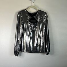 Nwt Marc New York Silver Metallic Shimmery Blouse Top Balloon Sleeves Sz S, No Flaws Noted Silky Soft And Stretchy Approx Measurements Length 22.5in P2p 17.5in 2/6/24 Metallic Long Sleeve Glamorous Blouse, Glamorous Metallic Long Sleeve Blouse, Glamorous Long Sleeve Metallic Blouse, Metallic Shiny Blouse For Spring, Silver Shiny Long Sleeve Tops, Silver Shiny Tops For Fall, Glamorous Silver Long Sleeve Blouse, Fitted Silver Blouse For Evening, Glamorous Long Sleeve Silver Blouse