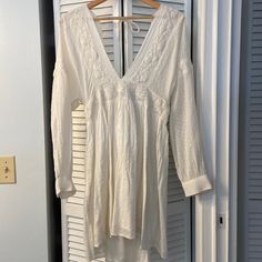 Nwt Free People Cream Large Long Sleeve Boho Dress As Beach Cover-up For Spring, Flowy Long Sleeve Mini Dress For Beach Cover-up, Flowy Long Sleeve Mini Dress For Beach, Long Sleeve Boho Dress For Spring Beach Cover-up, Spring Long Sleeve Mini Dress For Beach, Spring Long Sleeve Mini Dress For Beach Cover-up, White Long Sleeve Summer Boho Dress, White Midi Beach Dress With Long Sleeves, White Long Sleeve Midi Dress For Beach