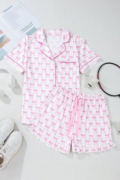 Pink bow pajama set. Features pockets and button up closure. Also has a tie string on the bottoms. Soft material. True to size fit. Model wearing size Large. Summer Pjs, Bow Birthday, 12 Birthday, 13 Birthday, Cute Pjs, Pink Pajamas, 9th Grade, Go To School, Preppy Summer