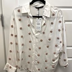 Nwt Zara Polka Dot Blouse Polka Dot Button-up Blouse For Fall, Polka Dot Blouse With Button Closure For Fall, Fall Polka Dot Blouse With Button Closure, Fall Polka Dot Pattern Blouse With Button Closure, Casual Swiss Dot Blouse, Summer Polka Dot Collared Blouse, White Zara Blouse With Button Closure, White Swiss Dot Top For Fall, Spring Polka Dot Blouse With Button Closure