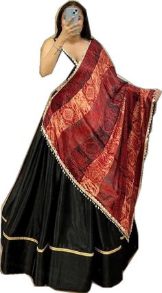 Lehenga For Garba, Lehenga Choli For Navratri, Choli For Navratri, Black Lehenga Choli, Black Lehenga, Indian Lehenga, Silk Lehenga, Traditional Indian, Lehenga Choli