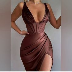 Practically New Only Worn Once Size Medium House Of Cb Corset Brown Dress Brown Corset Dress, Corset Party Dress, Corset Style Dress, Dresses Night, Corset Midi Dress, Dress Night Out, Outfits Petite, Club Party Dresses, Satin Short