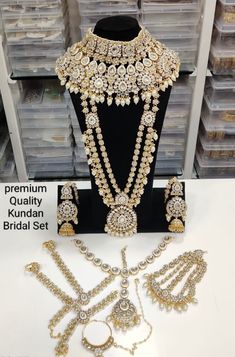 Indian Bridal Jewelry set Full Bridal Jewellery Set, Indian Traditional Wedding, Traditional Wedding Jewellery, Bridal Jewellery Set, Indian Bridal Jewelry, Wedding Jewelry Sets Bridal Jewellery, Accessories Indian, Indian Bridal Jewelry Sets, Fancy Jewellery Designs